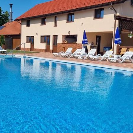 Cusali Pensiune Topolovatu Mare Ngoại thất bức ảnh